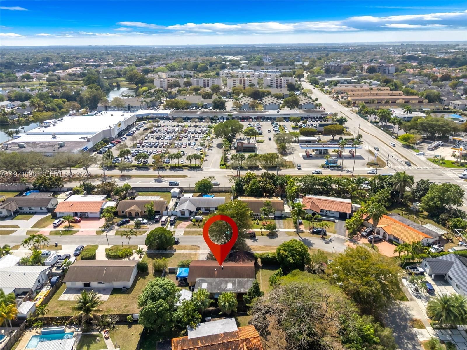 Real estate property located at 15109 71st Ln, Miami-dade, Westwind Lakes Sec 1, Miami, FL