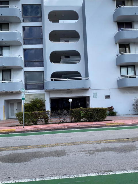 Real estate property located at 8201 Byron Ave #405, Miami-dade, Byron Bay Condo, Miami Beach, FL