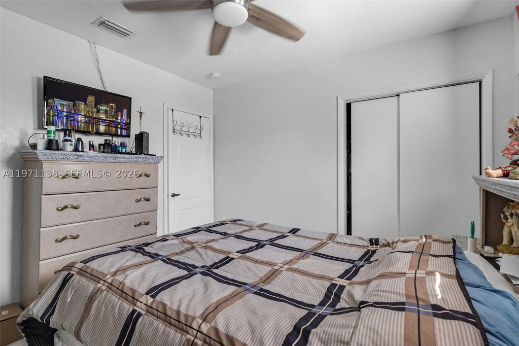 Real estate property located at 801 OPA LOCKA BLVD, Miami-dade, Highview Gardens, Miami, FL