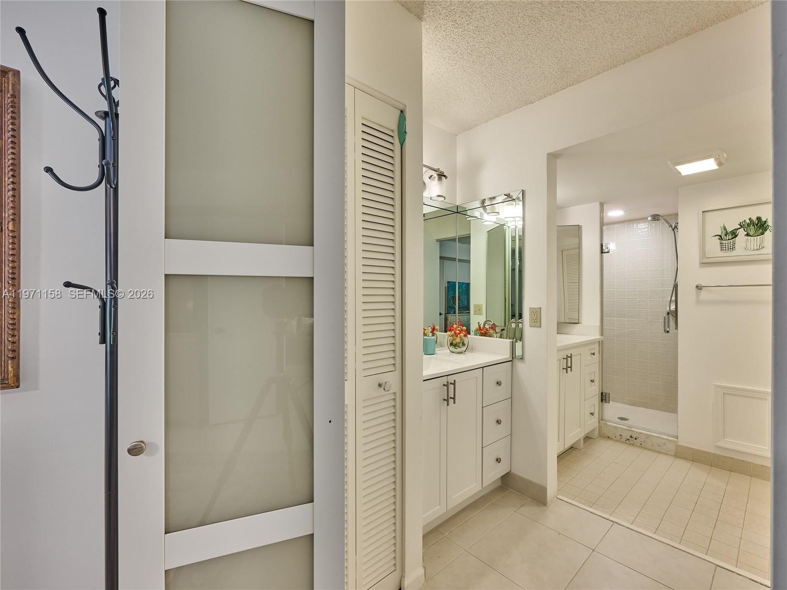 Real estate property located at 10143 Mangrove Dr #303, Palm Beach, Lakeside Condo 3 Of Banya, Boynton Beach, FL