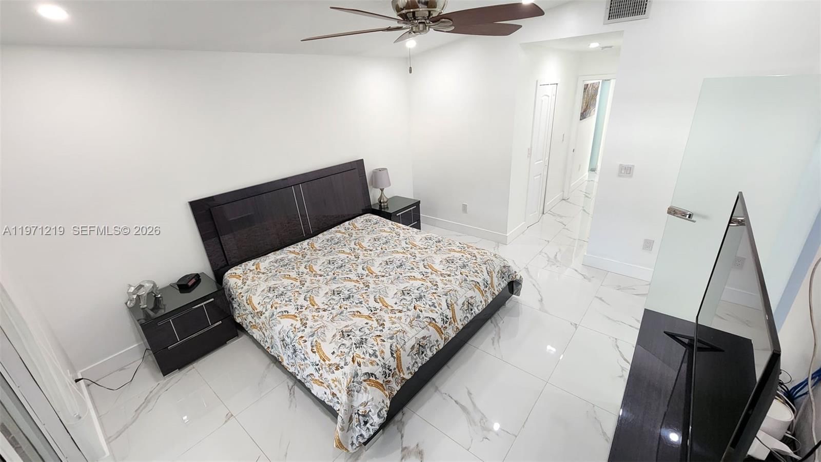 Real estate property located at 16515 97th St, Miami-dade, Forest Lakes Villas, Miami, FL
