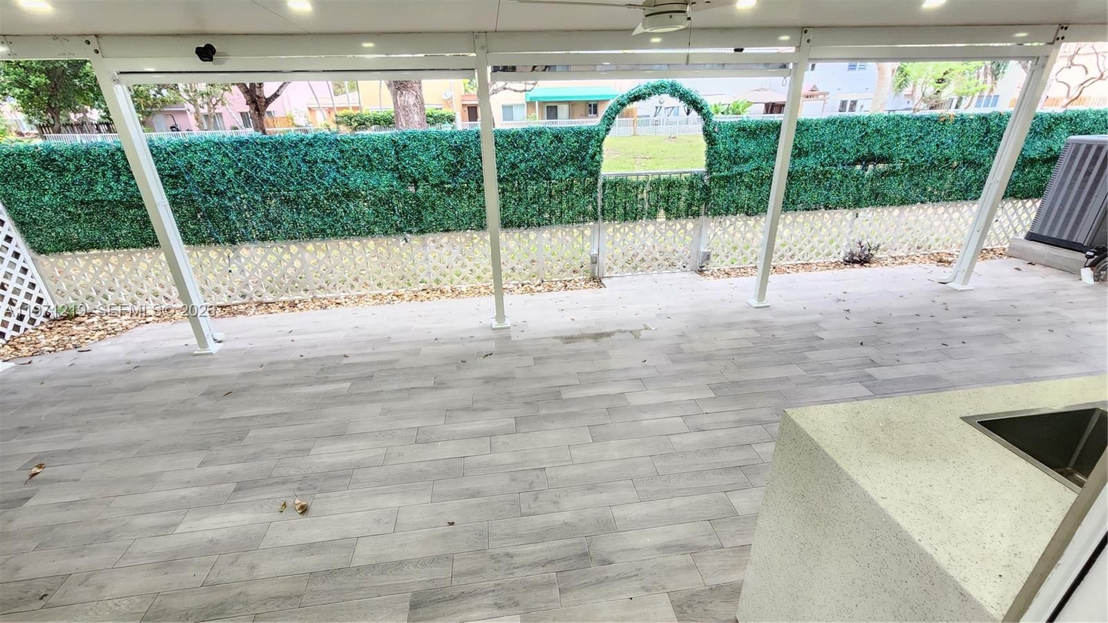 Real estate property located at 16515 97th St, Miami-dade, Forest Lakes Villas, Miami, FL