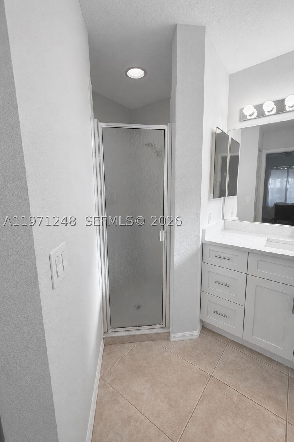 Real estate property located at 1518 SENIOR CT, Lee, Varsity Lake, Lehigh Acres, FL