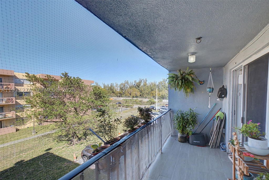 Real estate property located at 399 72nd Ave #320, Miami-dade, Villas San Miguel Condo, Miami, FL