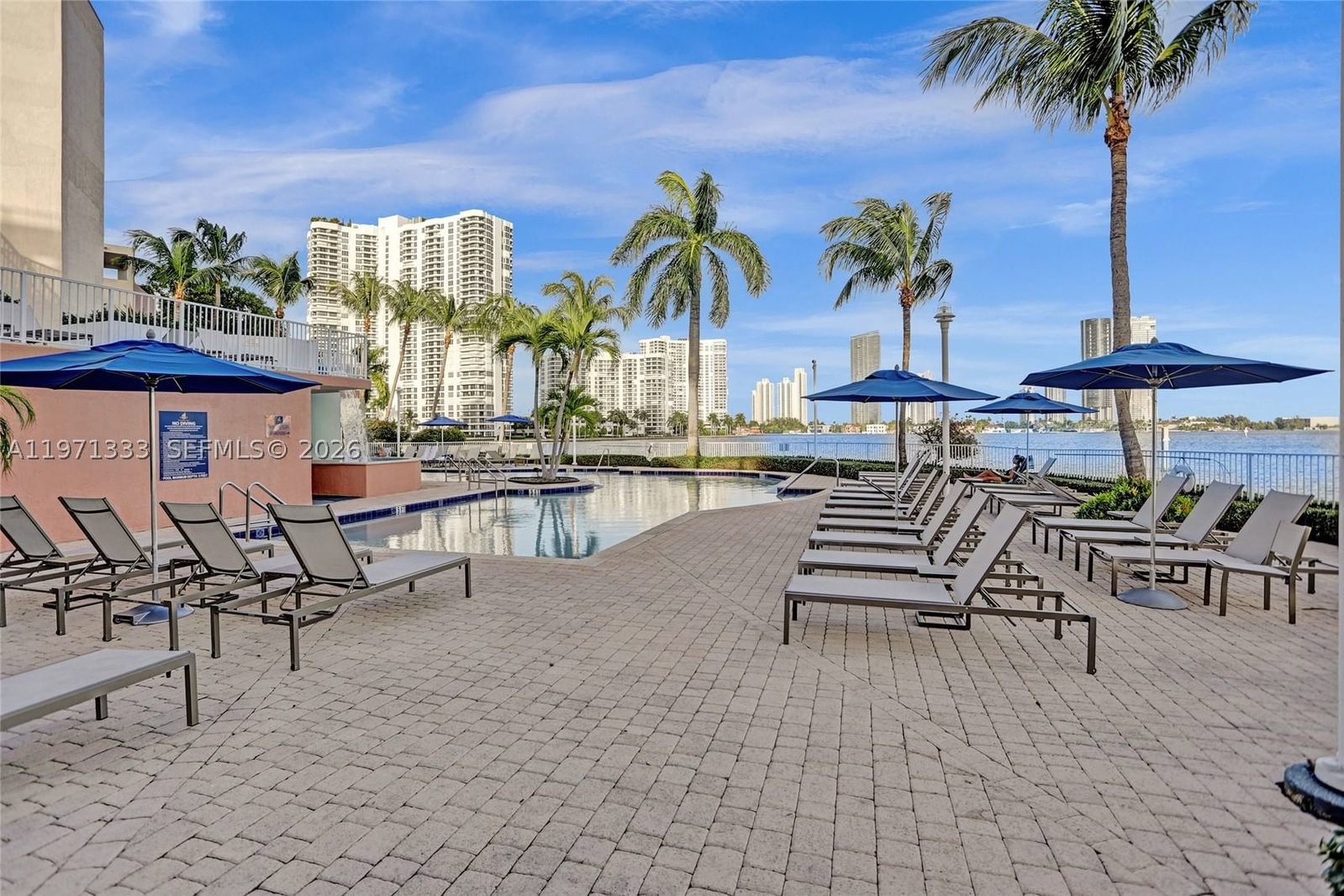 Real estate property located at 3370 Hidden Bay Dr #1009, Miami-dade, 100 Hidden Bay Condo, Aventura, FL