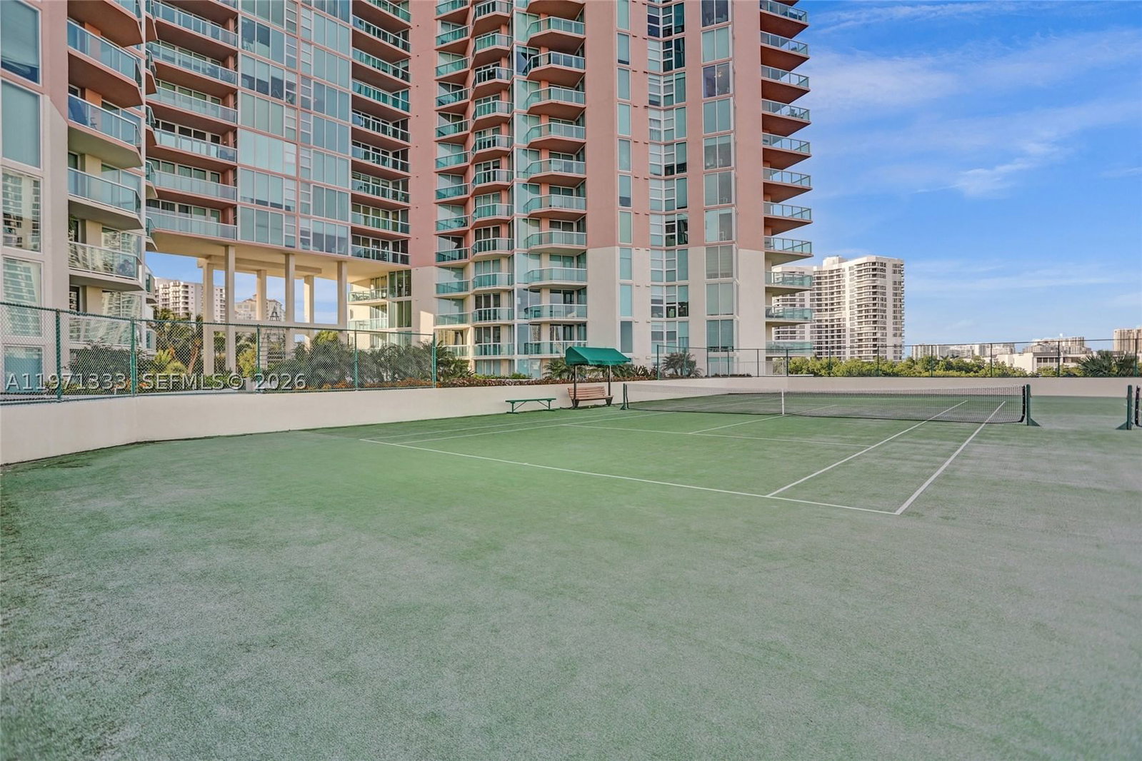 Real estate property located at 3370 Hidden Bay Dr #1009, Miami-dade, 100 Hidden Bay Condo, Aventura, FL