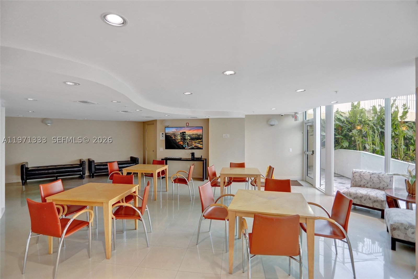 Real estate property located at 3370 Hidden Bay Dr #1009, Miami-dade, 100 Hidden Bay Condo, Aventura, FL