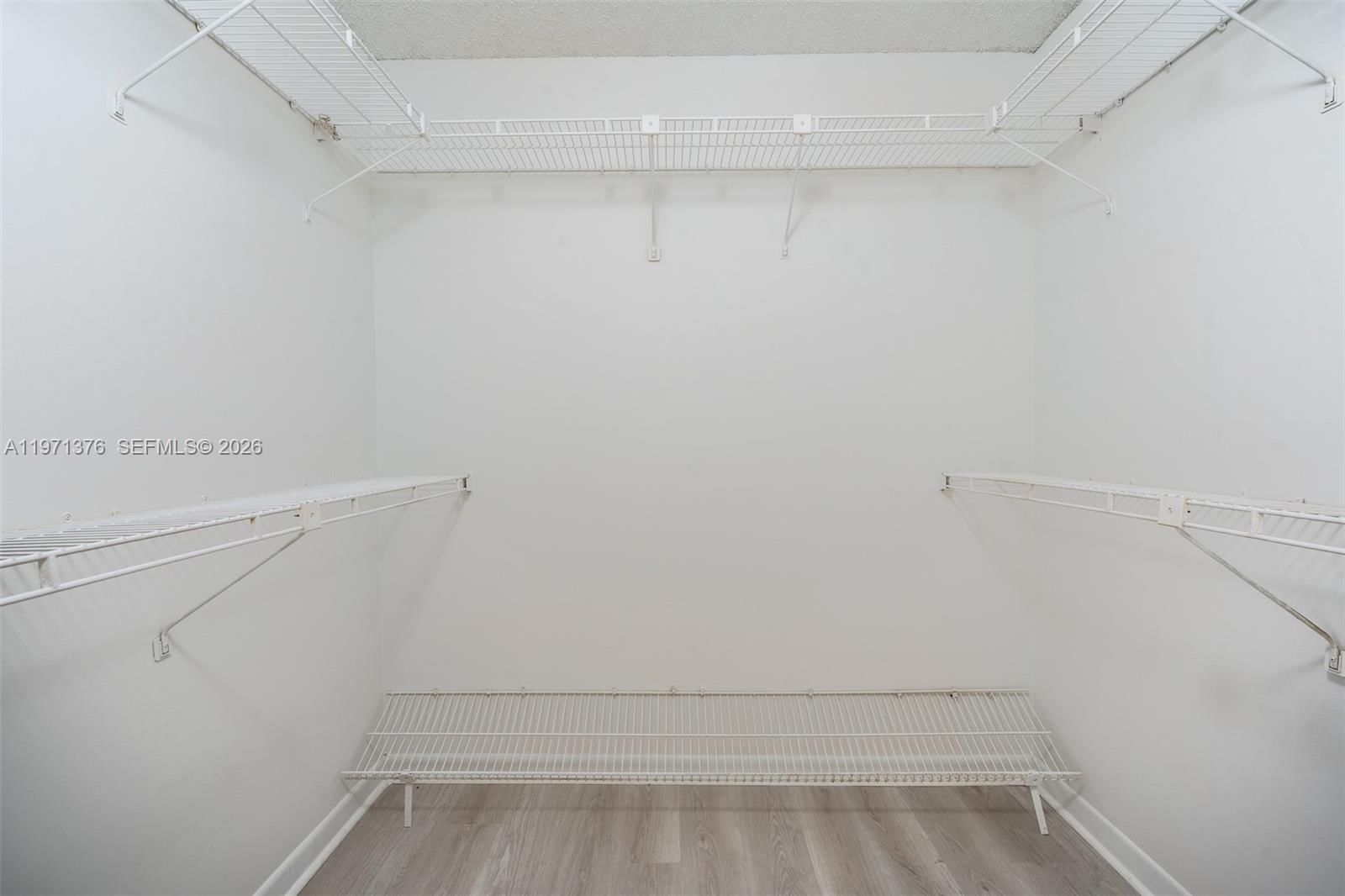 Real estate property located at 9446 Belfort Cir #215, Broward, Belfort Condominium L, Tamarac, FL