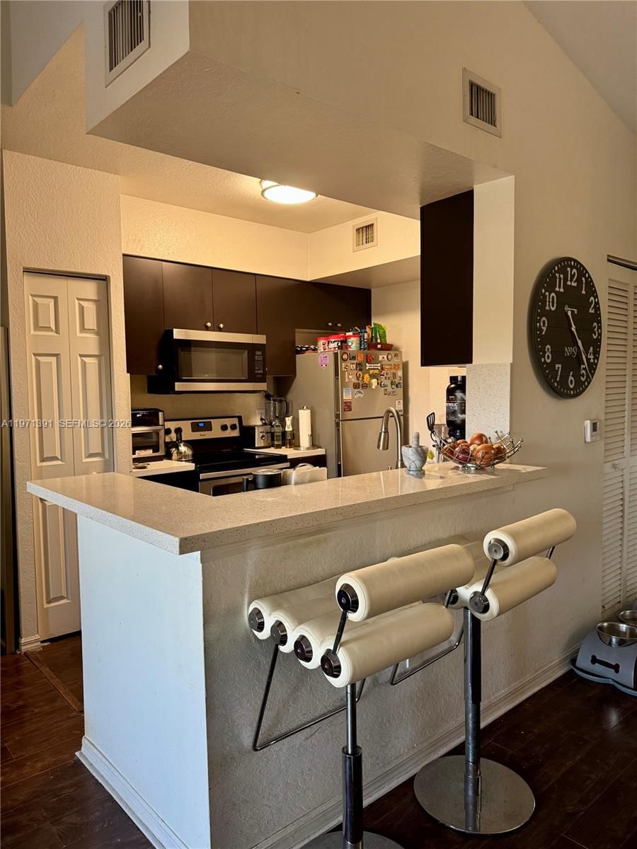 Real estate property located at 2517 Centergate Dr #203, Broward, Aventine At Miramar Condo, Miramar, FL