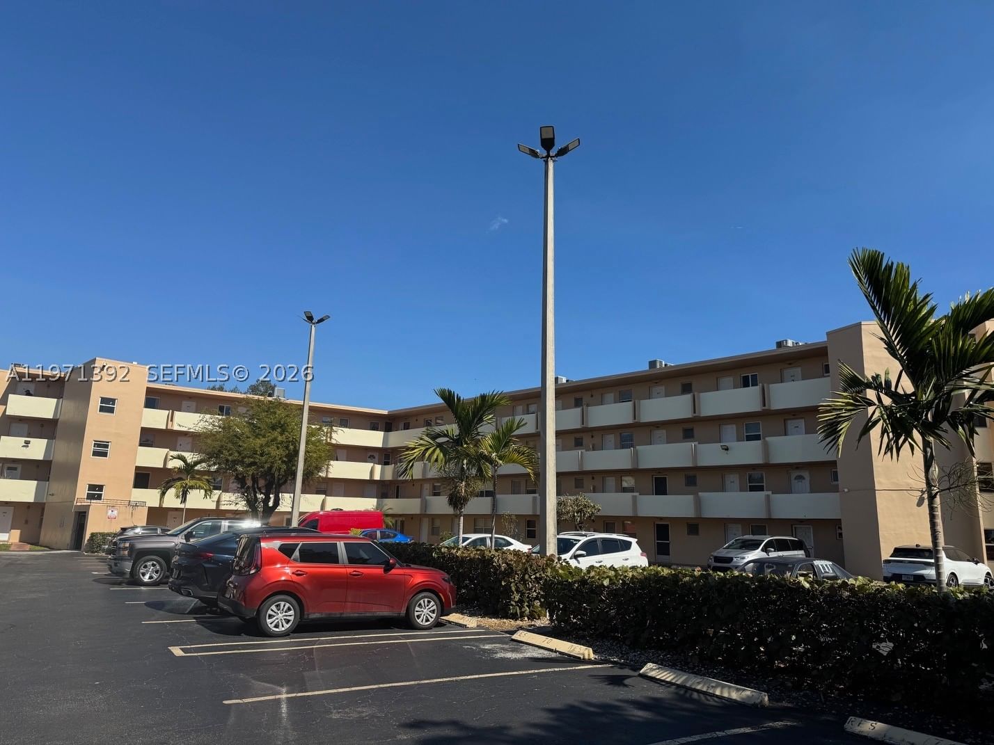Real estate property located at 1301 191st St F405, Miami-dade, Rolling Green Condo F, Miami, FL