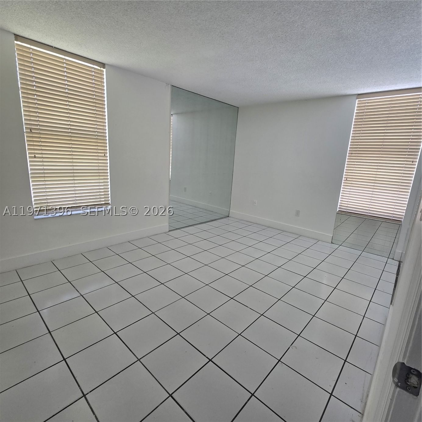 Real estate property located at 9678 Fontainebleau Blvd #111, Miami-dade, Golfview Club At Fontaine, Miami, FL