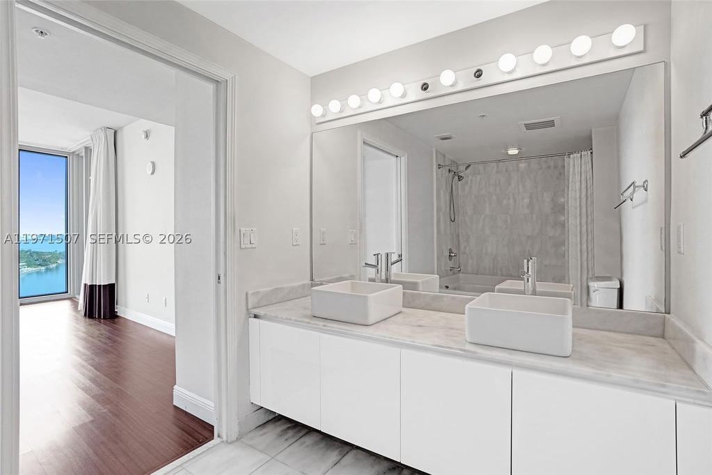 Real estate property located at 601 36th St #1908, Miami-dade, Blue Condo, Miami, FL