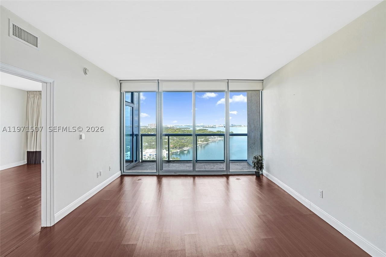Real estate property located at 601 36th St #1908, Miami-dade, Blue Condo, Miami, FL