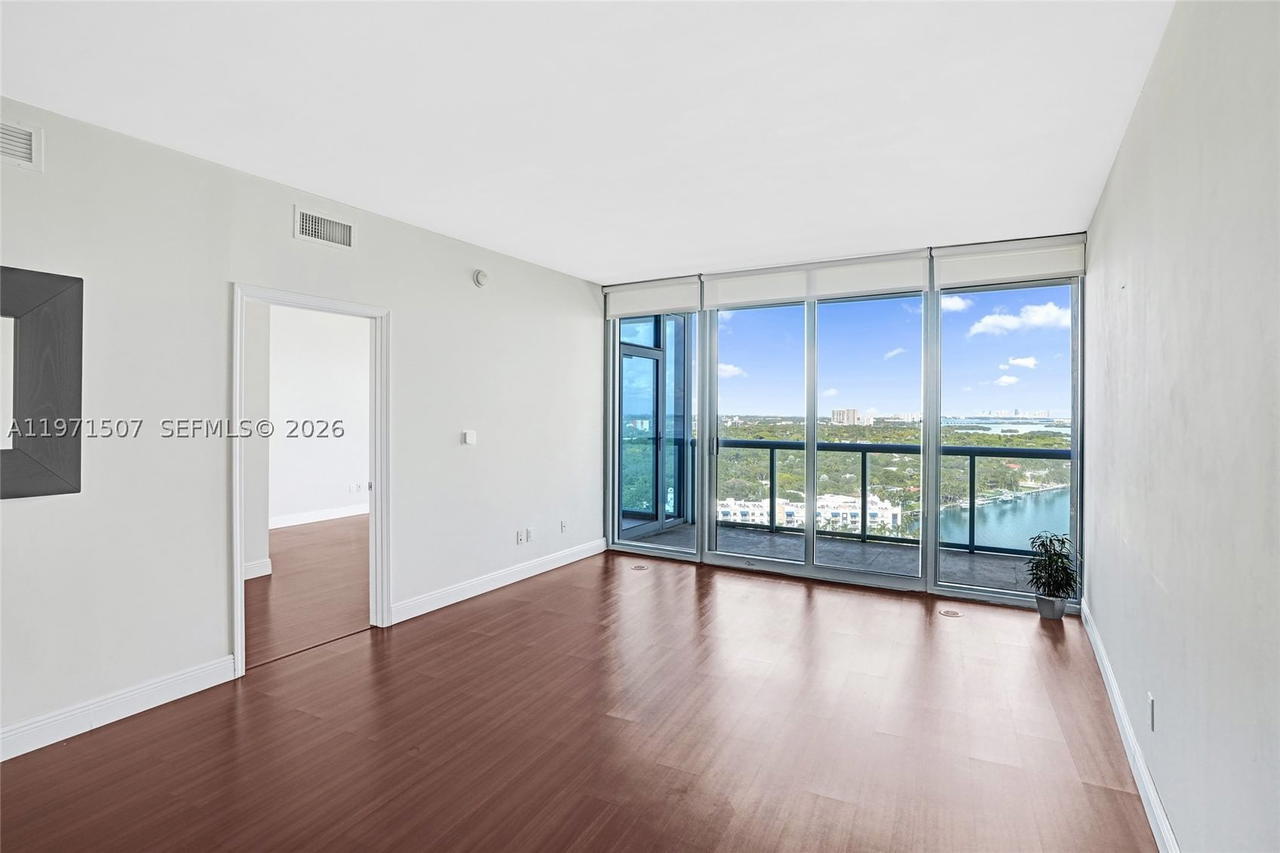 Real estate property located at 601 36th St #1908, Miami-dade, Blue Condo, Miami, FL