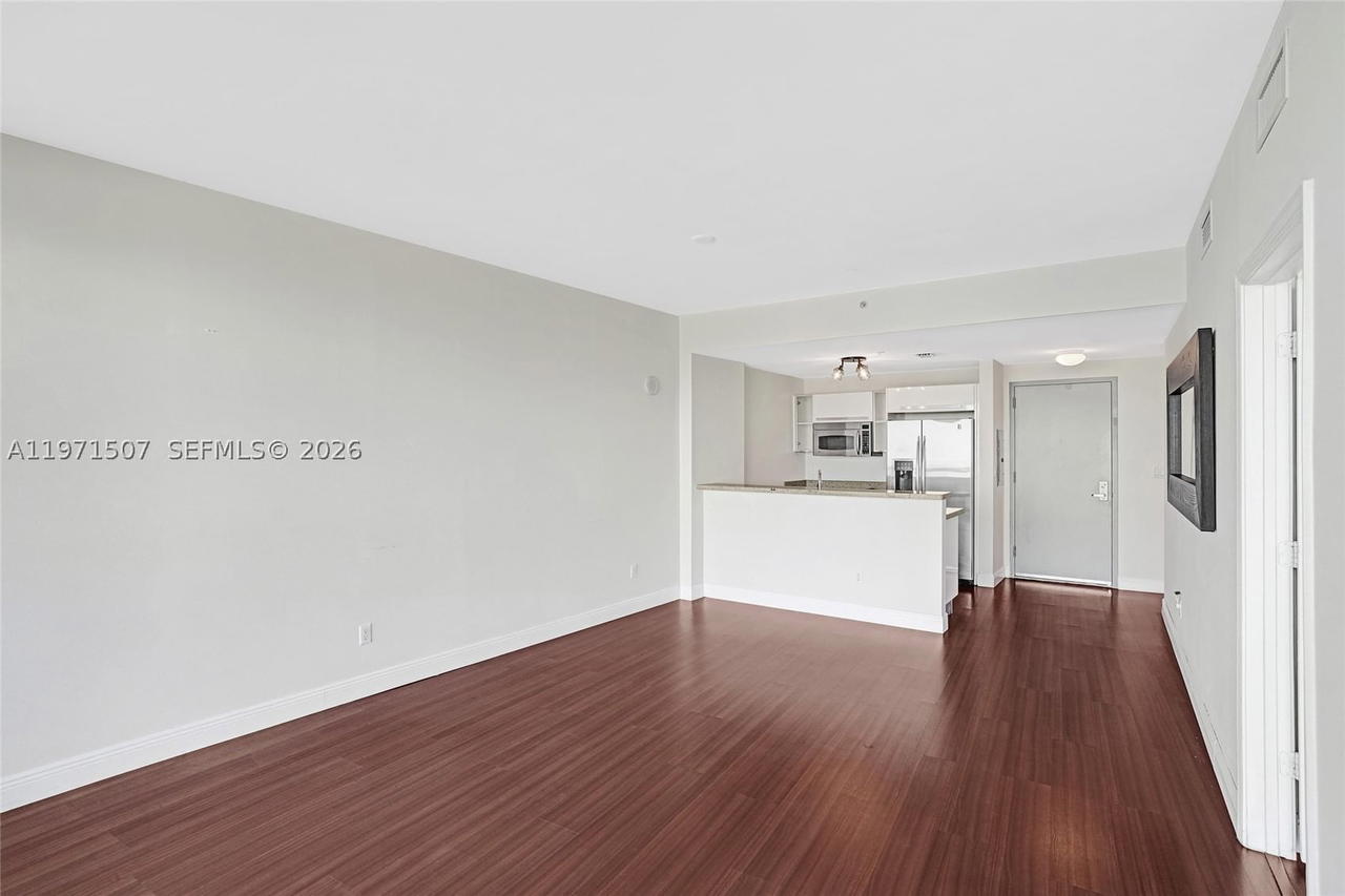 Real estate property located at 601 36th St #1908, Miami-dade, Blue Condo, Miami, FL