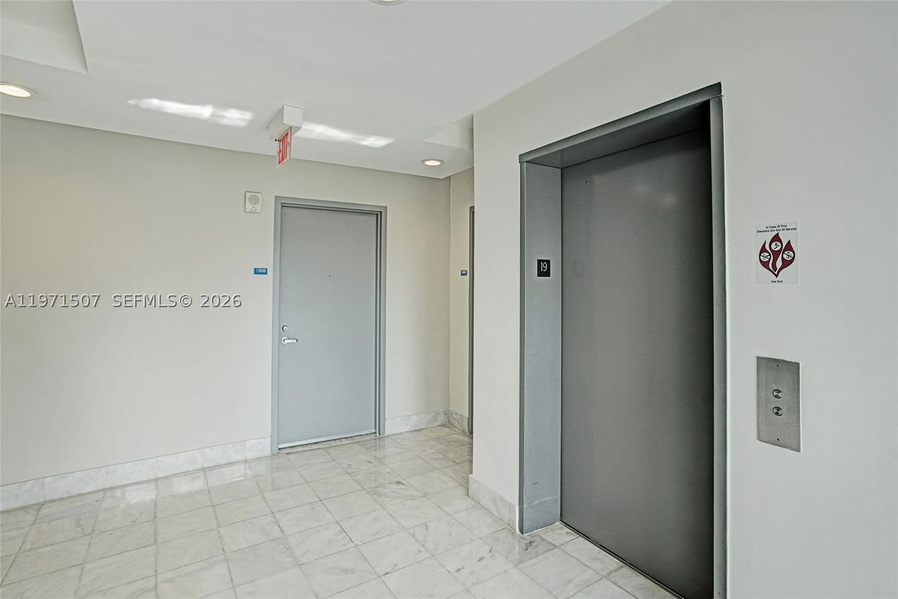 Real estate property located at 601 36th St #1908, Miami-dade, Blue Condo, Miami, FL