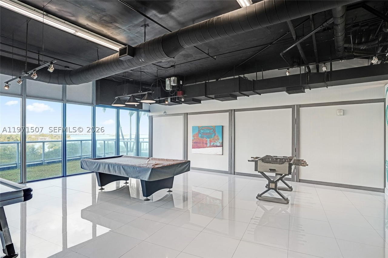 Real estate property located at 601 36th St #1908, Miami-dade, Blue Condo, Miami, FL