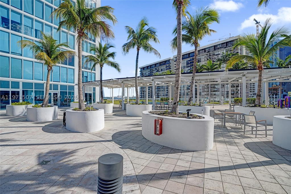 Real estate property located at 601 36th St #1908, Miami-dade, Blue Condo, Miami, FL