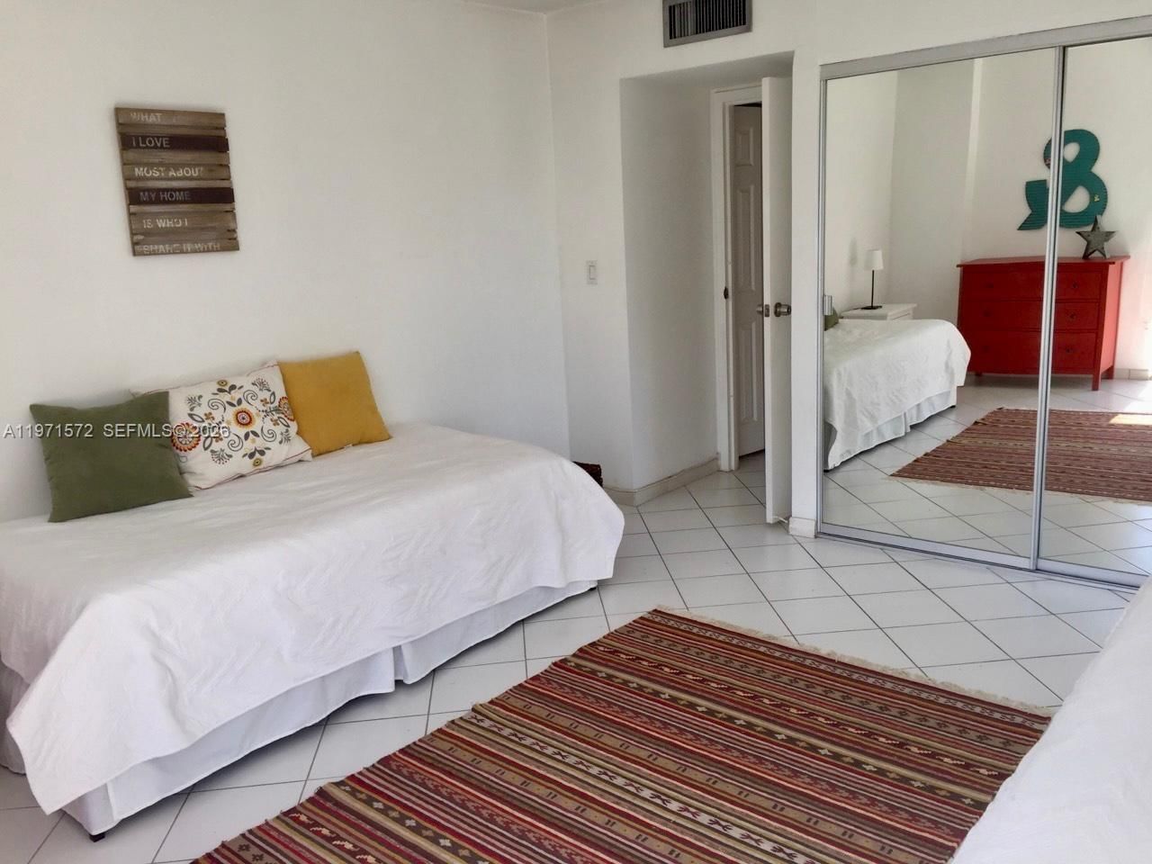Real estate property located at 100 Bayview Dr #516, Miami-dade, Arlen House East Condo, Sunny Isles Beach, FL