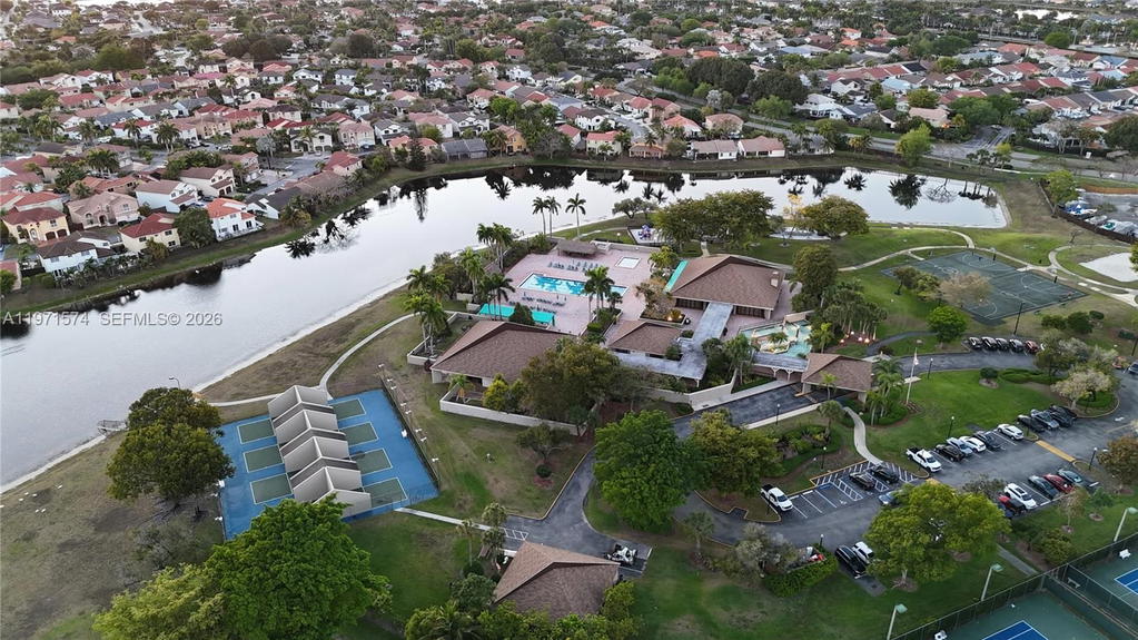 Real estate property located at 15205 45th Ter #45E, Miami-dade, Lakes Meadow Vilg Homes C, Miami, FL