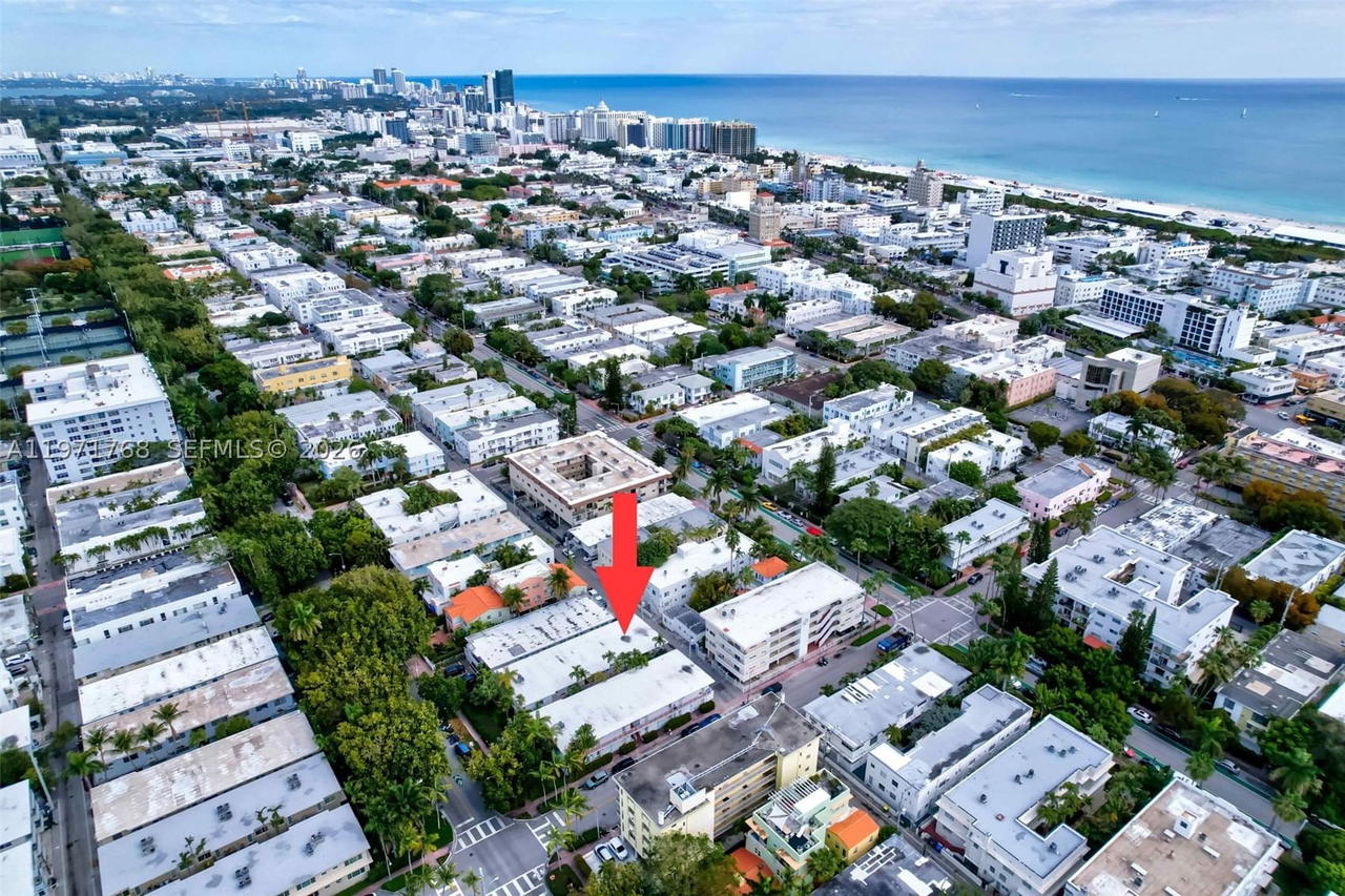 Real estate property located at 911 Meridian Ave #106, Miami-dade, Meridian Court Condo, Miami Beach, FL