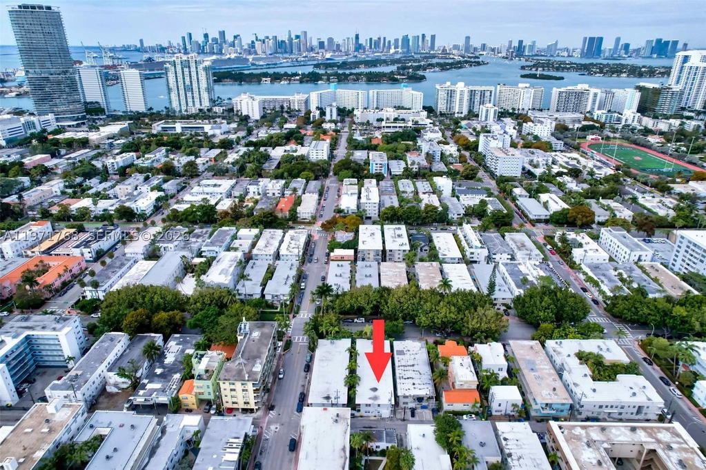 Real estate property located at 911 Meridian Ave #106, Miami-dade, Meridian Court Condo, Miami Beach, FL