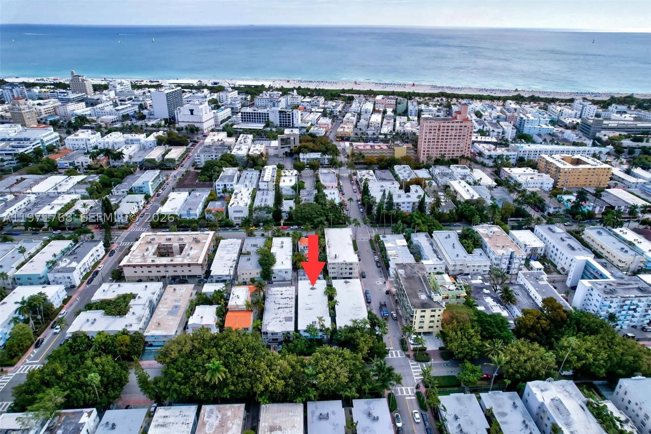 Real estate property located at 911 Meridian Ave #106, Miami-dade, Meridian Court Condo, Miami Beach, FL