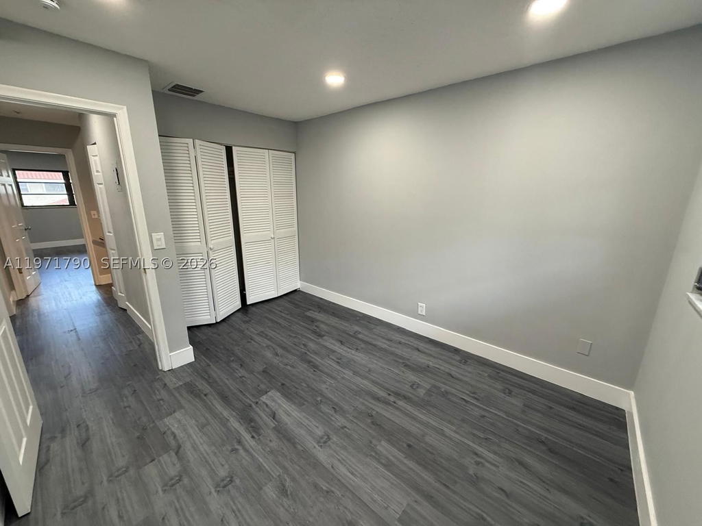 Real estate property located at 2700 34th Ave I, Broward, Stonehedge Condo, Hollywood, FL