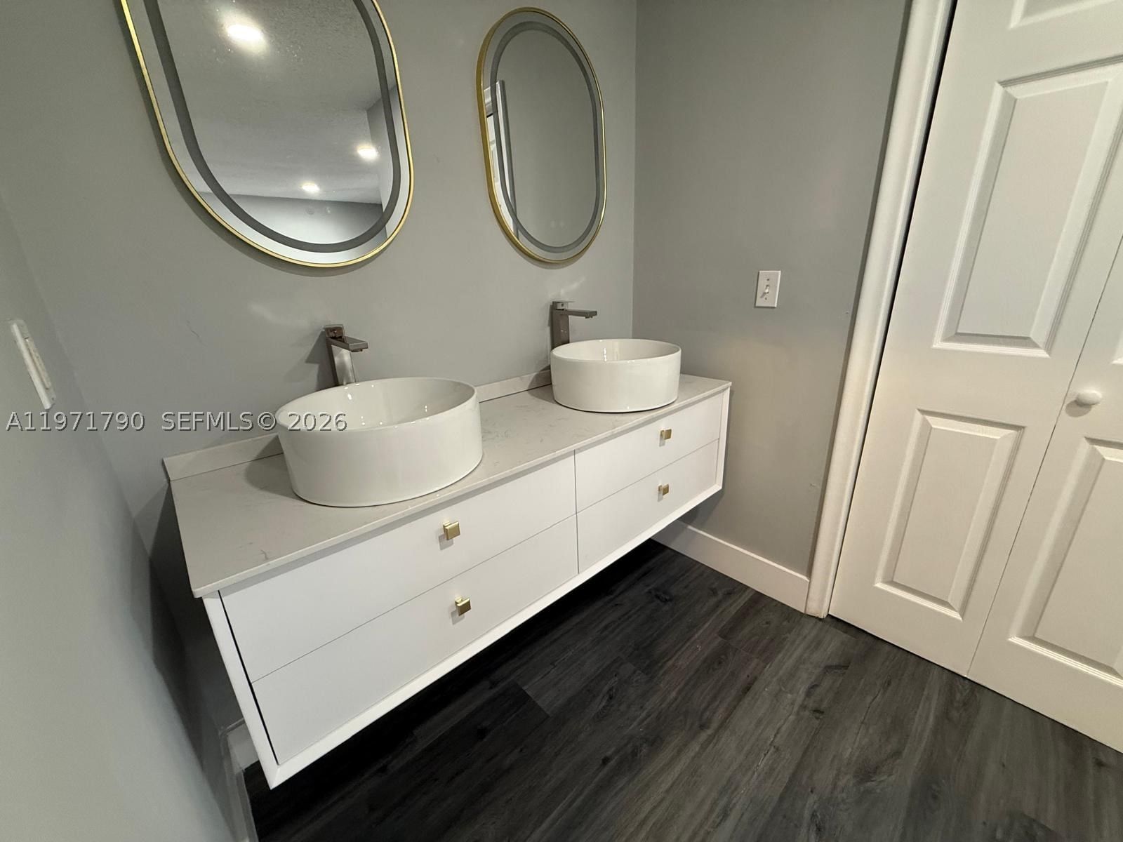 Real estate property located at 2700 34th Ave I, Broward, Stonehedge Condo, Hollywood, FL