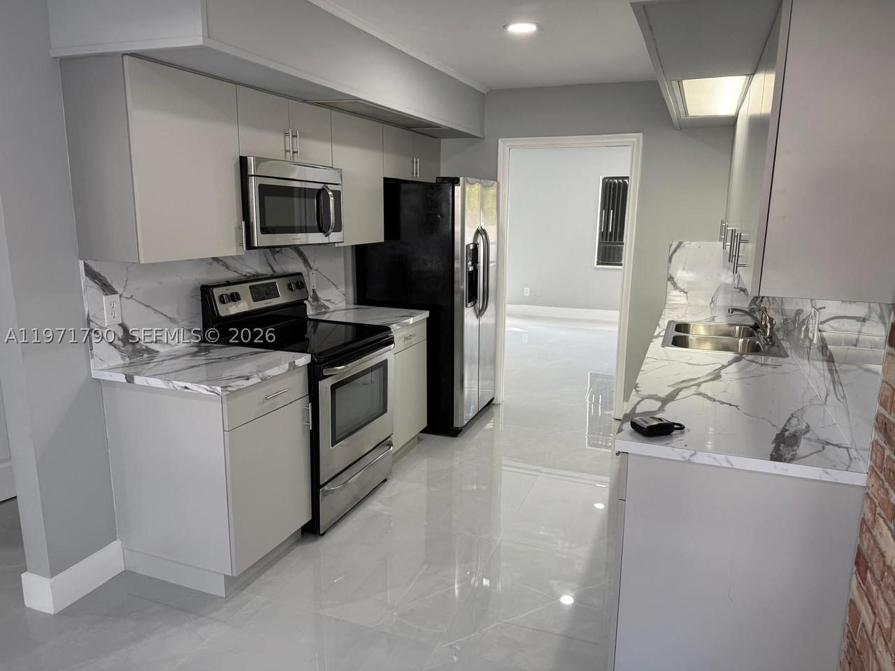Real estate property located at 2700 34th Ave I, Broward, Stonehedge Condo, Hollywood, FL