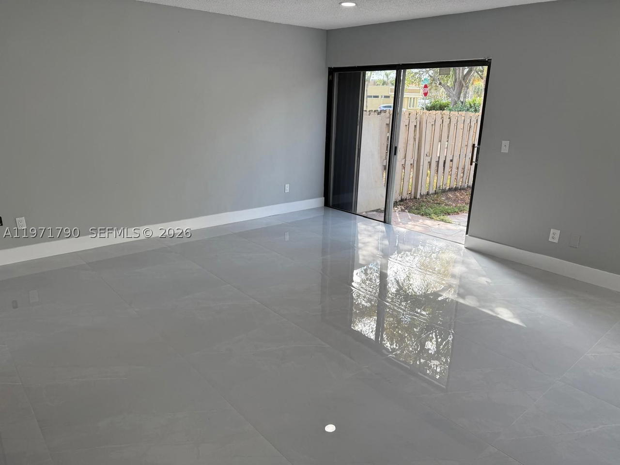Real estate property located at 2700 34th Ave I, Broward, Stonehedge Condo, Hollywood, FL