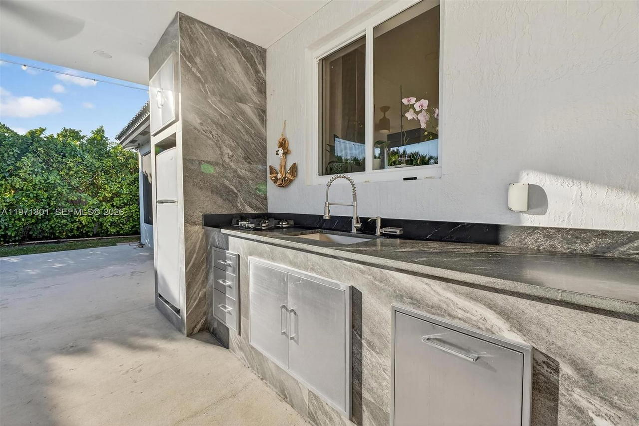 Real estate property located at 16422 281st St, Miami-dade, Eve Estates, Homestead, FL