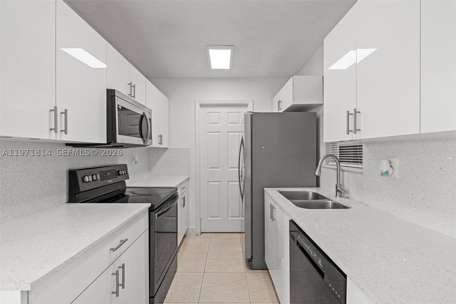 Real estate property located at 15115 304th Ter, Miami-dade, Caseil Heights Sec 1, Homestead, FL