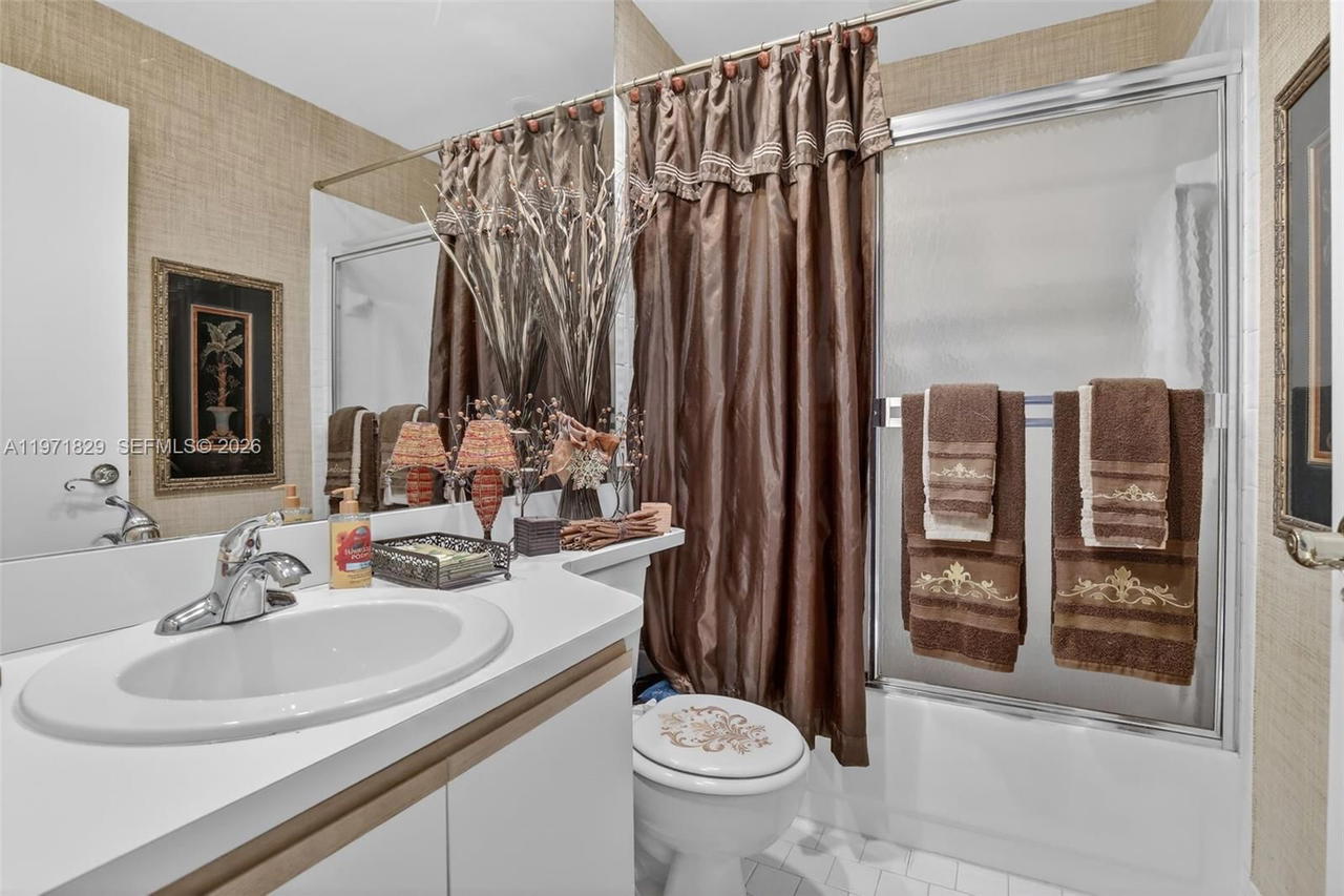 Real estate property located at 2897 Quail Run Ln, Broward, Forest Ridge Cluster Home, Davie, FL