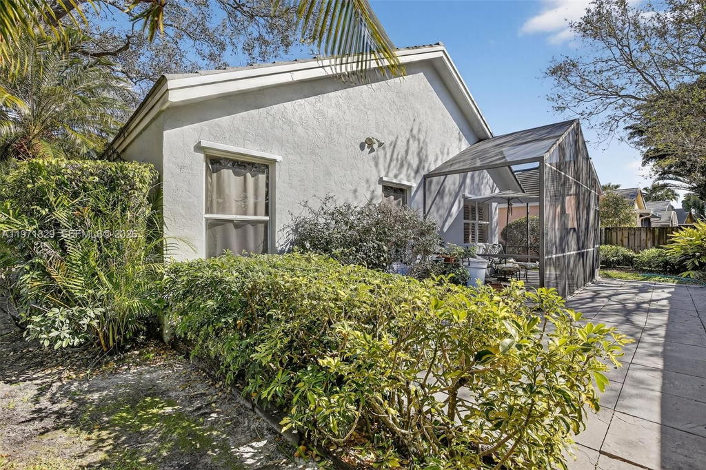 Real estate property located at 2897 Quail Run Ln, Broward, Forest Ridge Cluster Home, Davie, FL