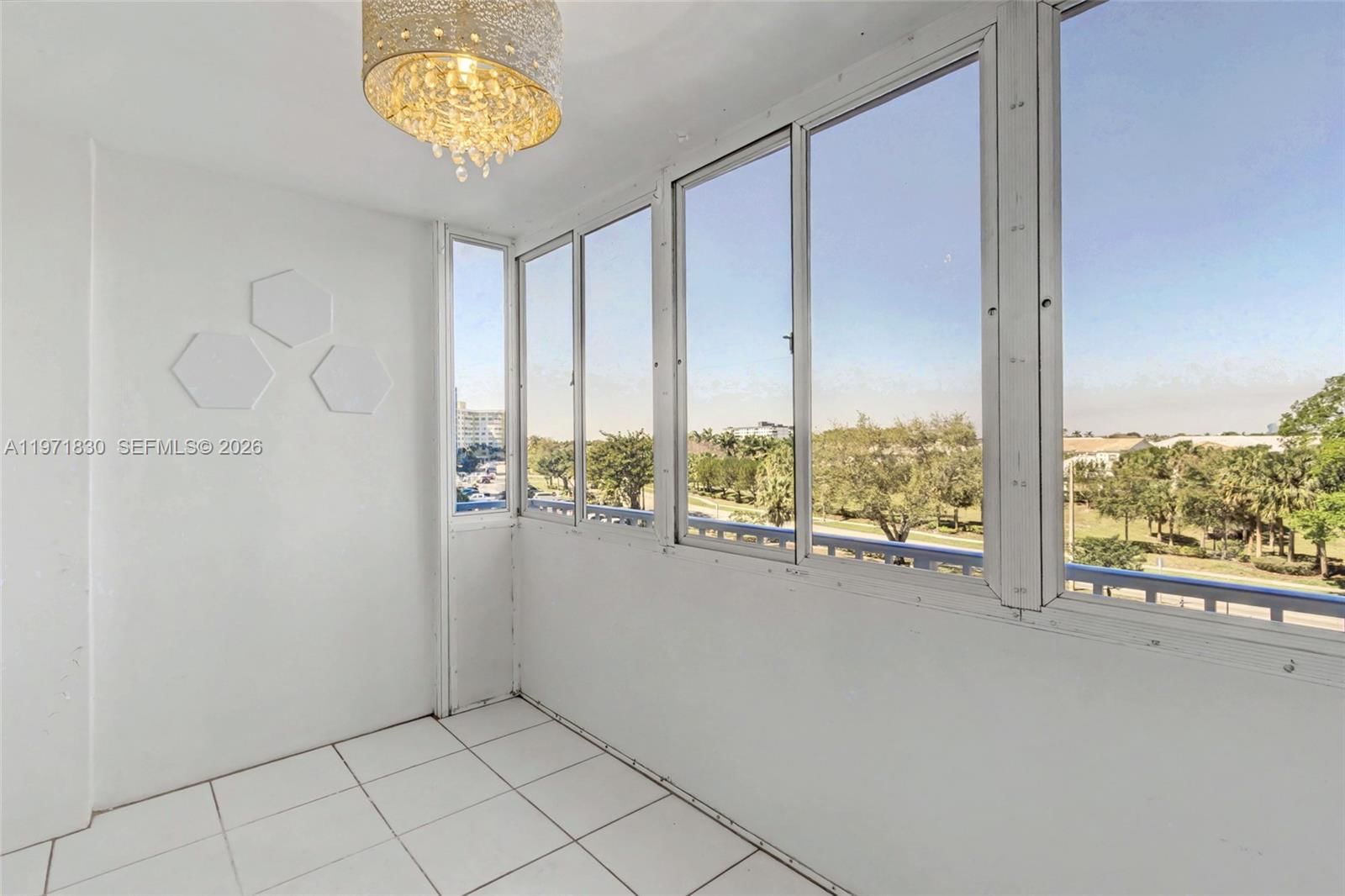 Real estate property located at 4200 Hillcrest Dr #406, Broward, Hillcrest East No 24 Cond, Hollywood, FL