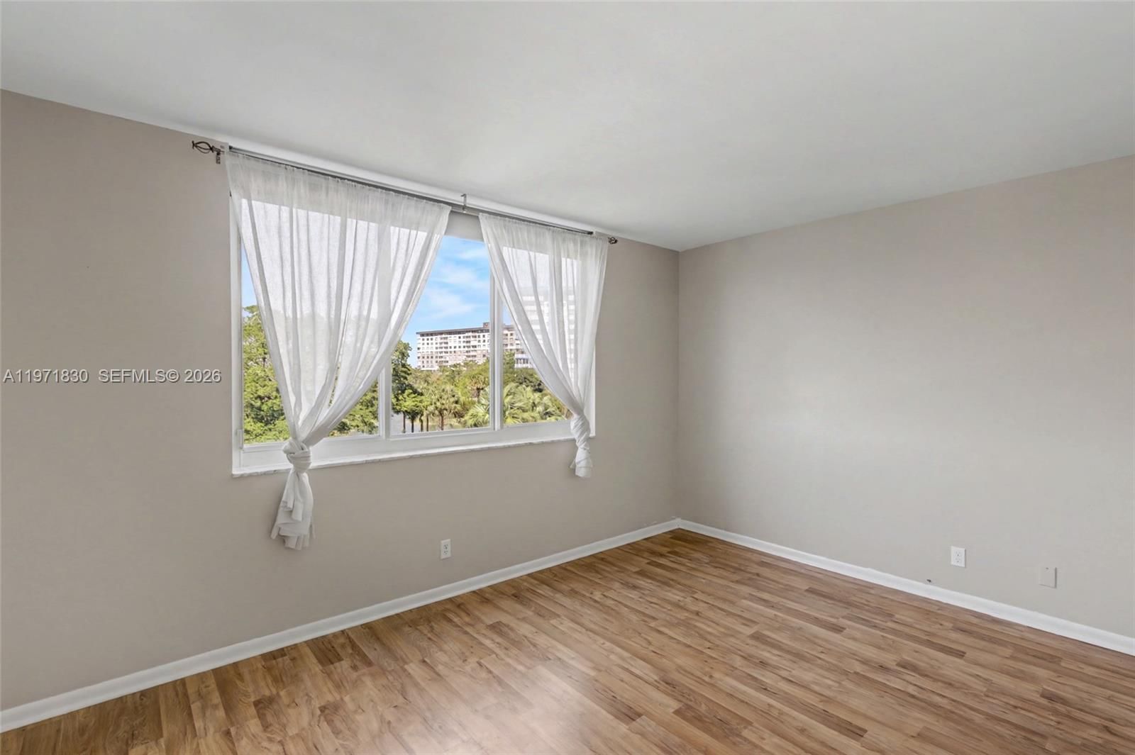 Real estate property located at 4200 Hillcrest Dr #406, Broward, Hillcrest East No 24 Cond, Hollywood, FL