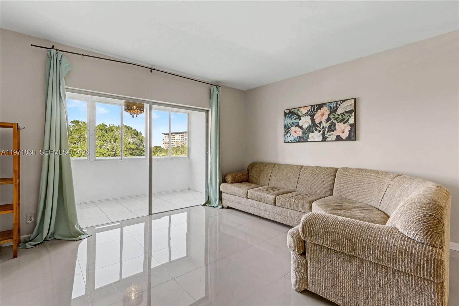 Real estate property located at 4200 Hillcrest Dr #406, Broward, Hillcrest East No 24 Cond, Hollywood, FL