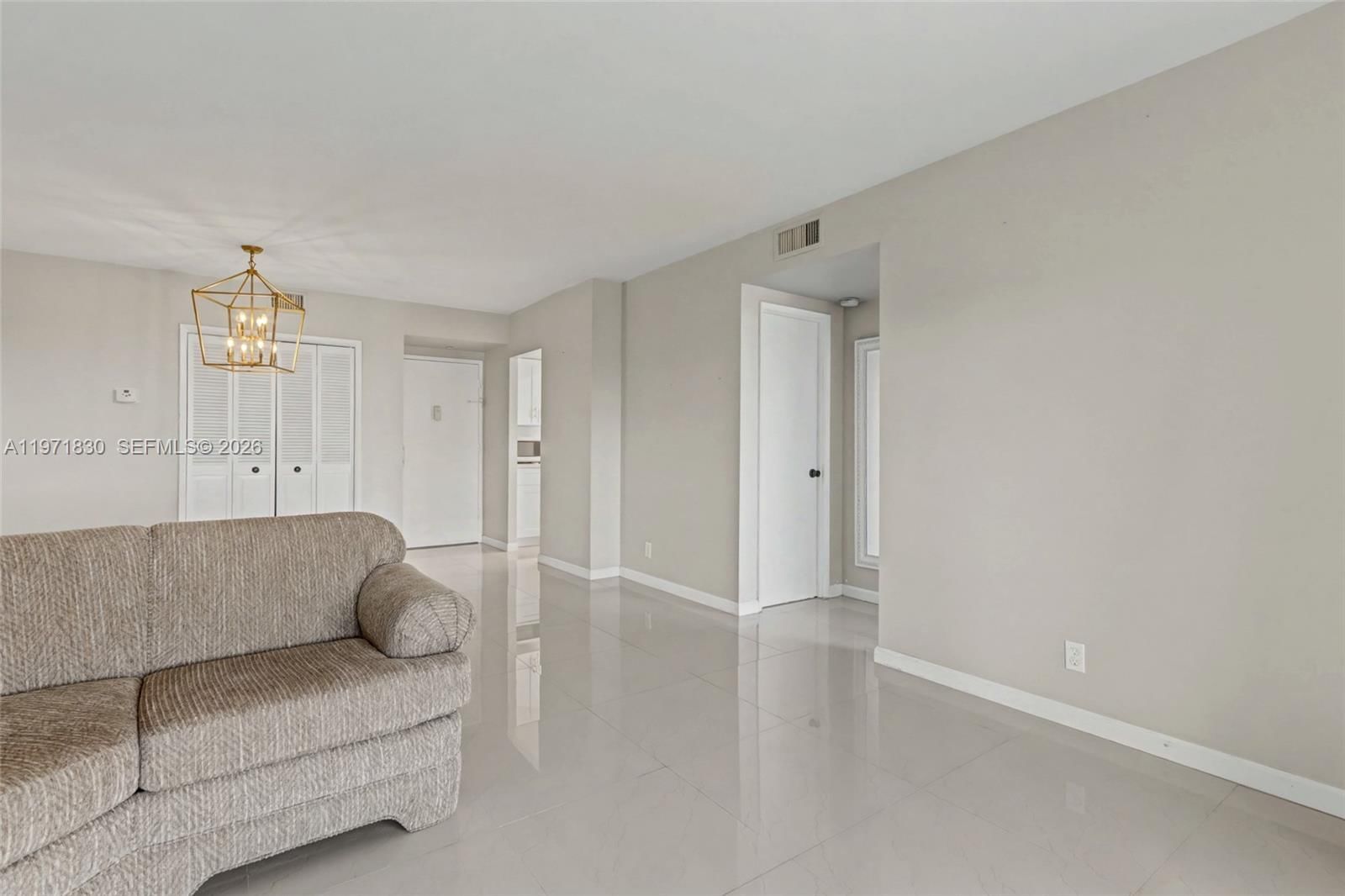 Real estate property located at 4200 Hillcrest Dr #406, Broward, Hillcrest East No 24 Cond, Hollywood, FL