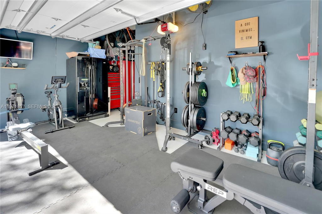 Real estate property located at 2772 Sucre Ave, Broward, Embassy Lakes, Cooper City, FL