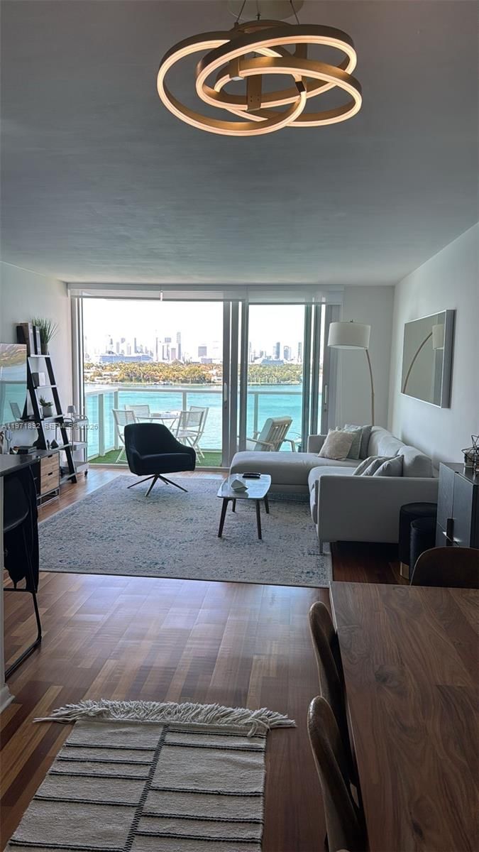 Real estate property located at 1000 West Ave #914, Miami-dade, Mirador 1000 Condo, Miami Beach, FL