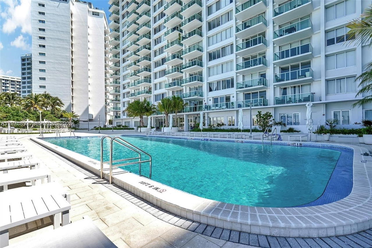 Real estate property located at 1000 West Ave #914, Miami-dade, Mirador 1000 Condo, Miami Beach, FL