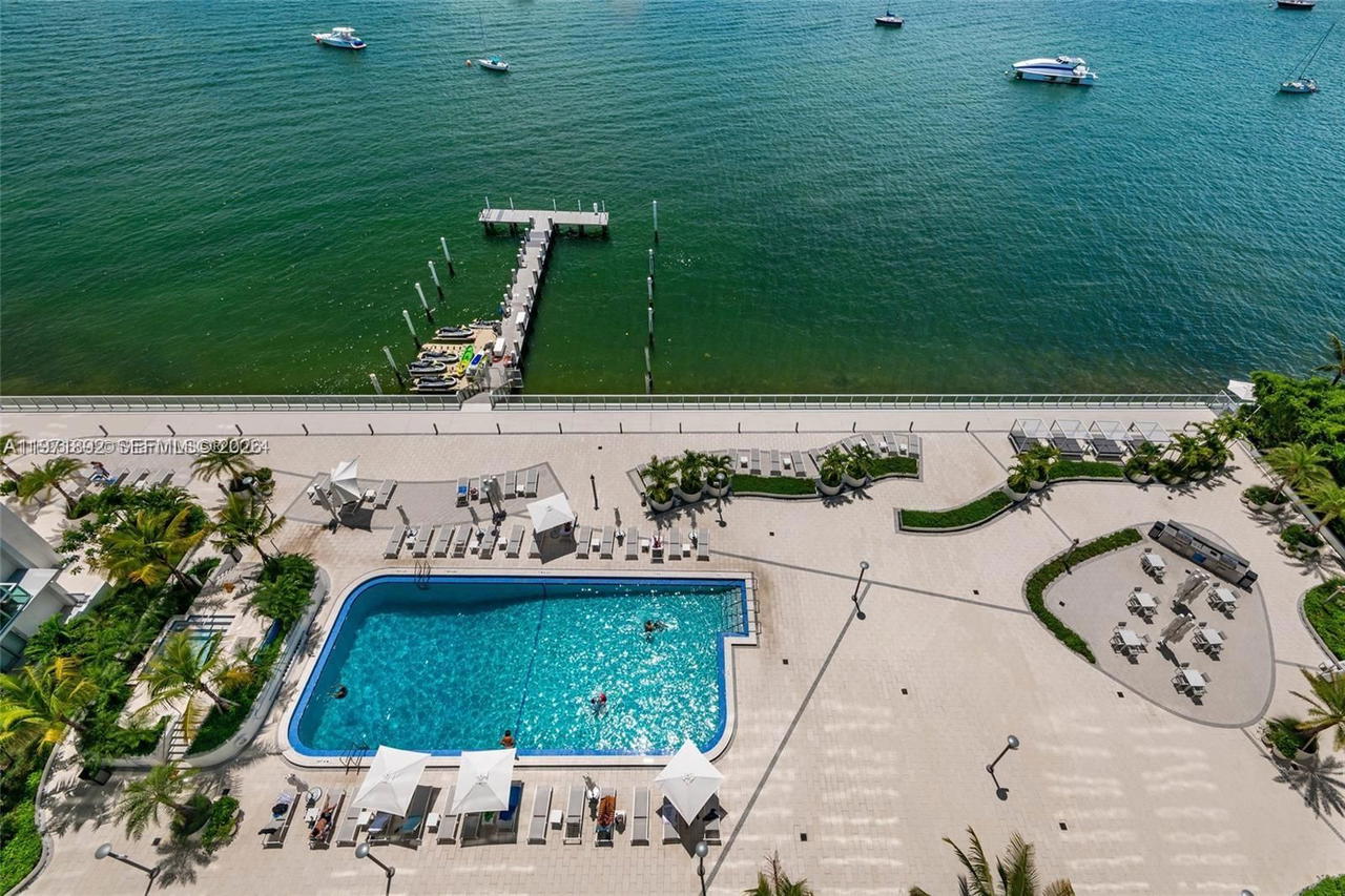 Real estate property located at 1000 West Ave #914, Miami-dade, Mirador 1000 Condo, Miami Beach, FL