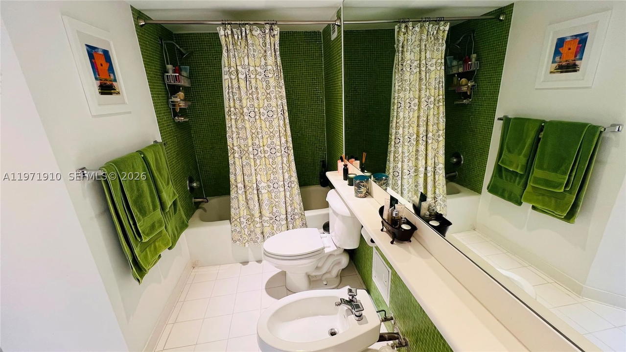 Real estate property located at 5600 Collins Ave #7Y, Miami-dade, 5600 Condo, Miami Beach, FL