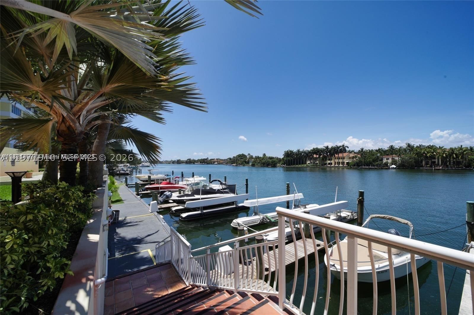 Real estate property located at 5600 Collins Ave #7Y, Miami-dade, 5600 Condo, Miami Beach, FL