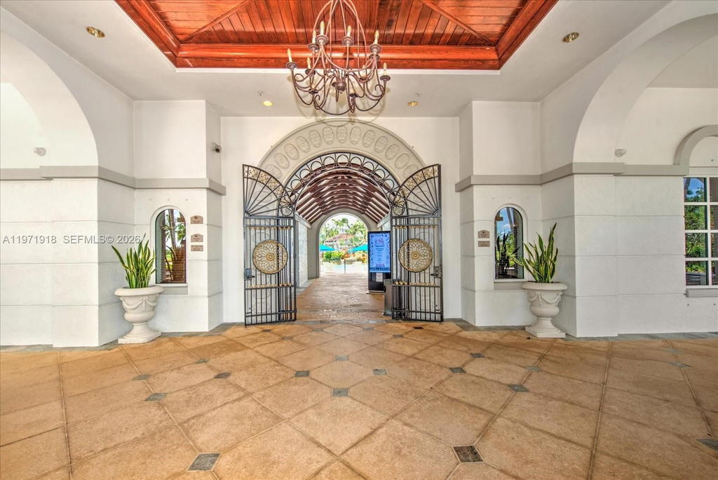 Real estate property located at 8385 Whisper Trace LN Apt. #104, Collier, Whisper Trace, Naples, FL