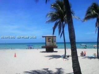 Real estate property located at 4001 Hillcrest Dr #909, Broward, Hillcrest East No 26 Cond, Hollywood, FL