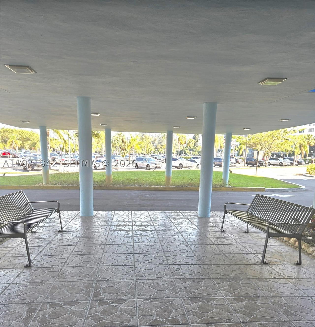 Real estate property located at 4001 Hillcrest Dr #909, Broward, Hillcrest, Hollywood, FL