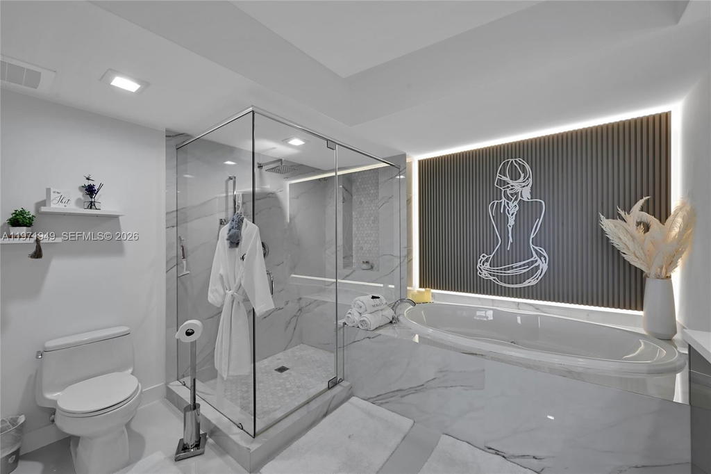 Real estate property located at 1800 Ocean Dr #803, Broward, Beach Club Three Condo, Hallandale Beach, FL