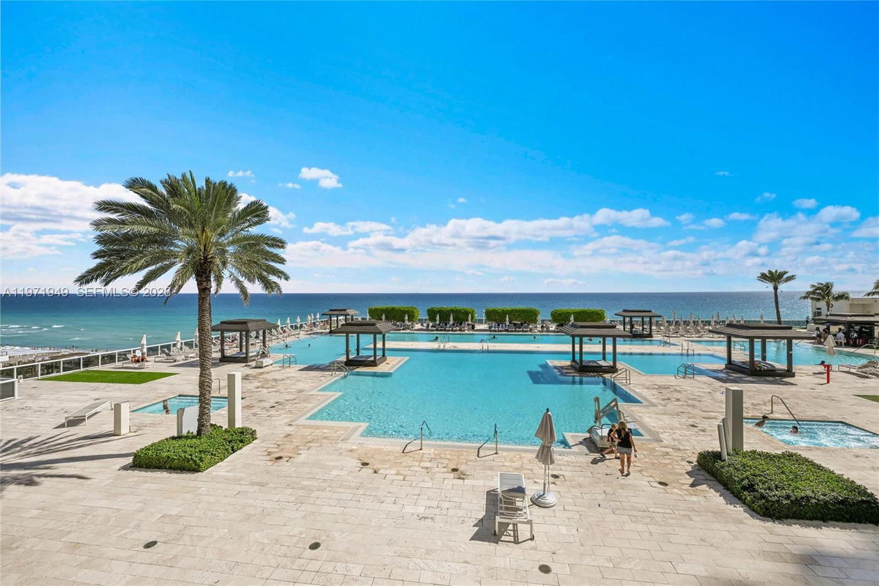 Real estate property located at 1800 Ocean Dr #803, Broward, Beach Club Three Condo, Hallandale Beach, FL